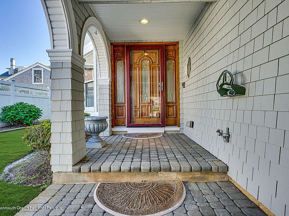 5th image of 41 Osborne Ave