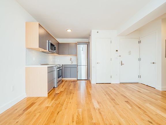 4th image of 111 Clarkson Ave #7G