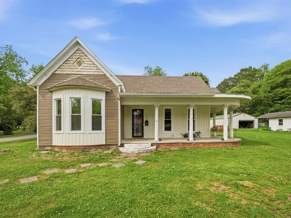 303 Oakwood Dr, Hartford, KY 42347