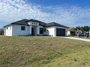 4101 NE 19th Place Cpe, Coral, FL 33909