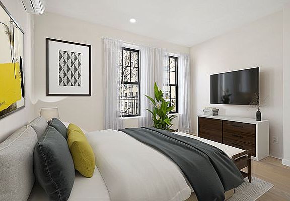 5th image of 307 Harman St #3W