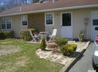 324 Woodbridge Dr UNIT B, Ridge, NY 11961