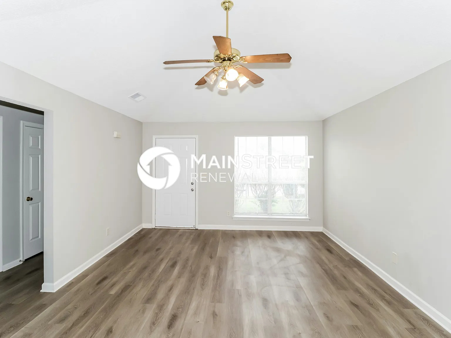 3538 E Regency Park Cir — Photo 4