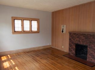 1910 Harrison Ave, Lincoln, NE 68502
