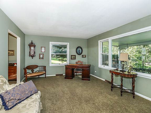 5th image of 36W665 Oak Hill Dr