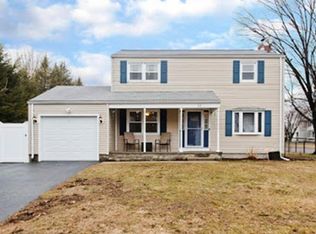 32 Walsh St, Chicopee, MA 01020