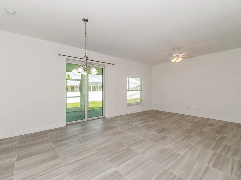 2329 NW 36th Ave — Photo 12