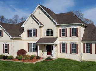 15 Sovereign Dr, Flanders, NJ 07836