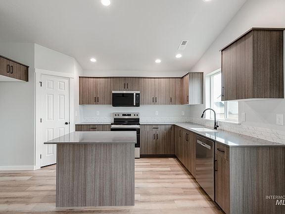 4th image of 9313 W Blue Lace St