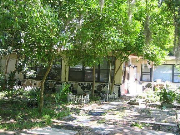 2nd image of 3611 Cedar Dr