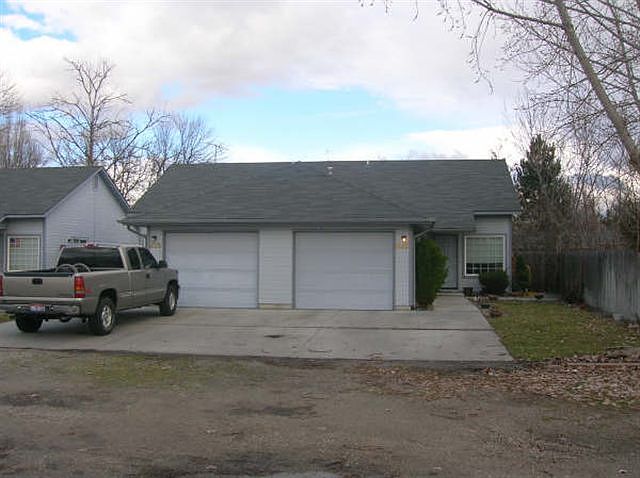 1st image of 828-830 N McKinley Ave