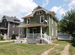 207 Walnut Ave, Galesburg, IL 61401