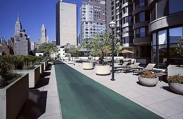 Sold by Douglas Elliman | media 20