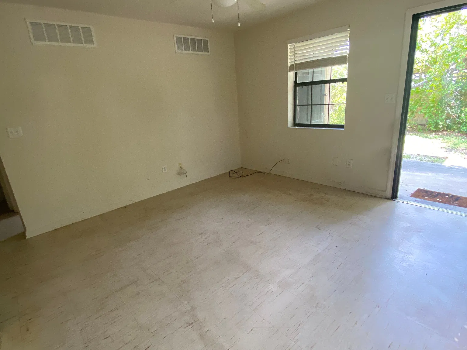 1 bed, 450 sqft, $900 — Photo 3