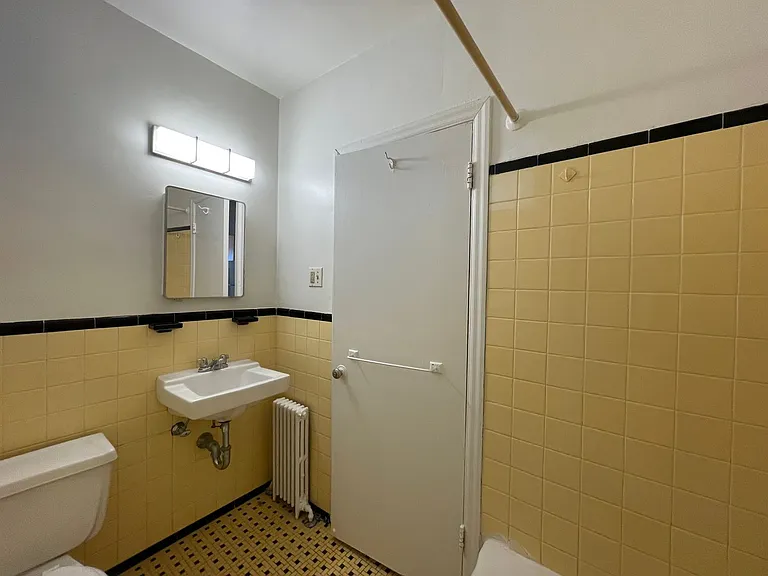 2614 41st Street NW — Photo 9