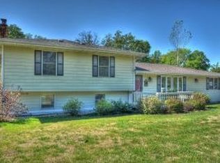 16601 N Route U, Centralia, MO 65240