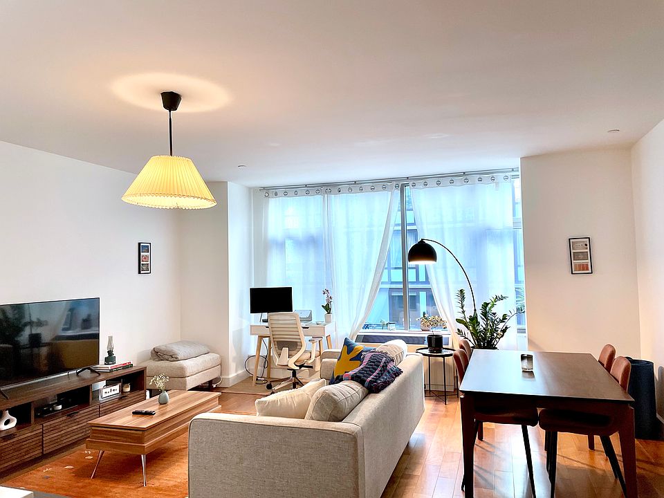 1st image of 217 51st Ave APT 617