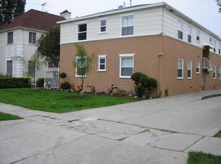 11145 Camarillo St #1/2, North Hollywood, CA 91602