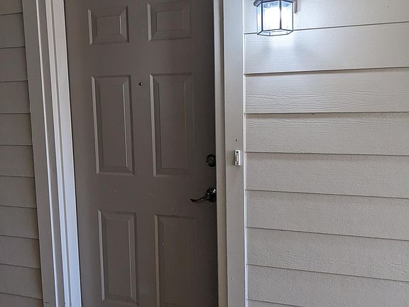 3rd image of 1731 Piedmont Cir #1731