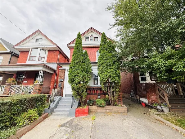 24 Somerset Ave, Hamilton, ON L8L 2L5