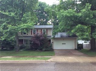 1211 Winhurst Dr, Akron, OH