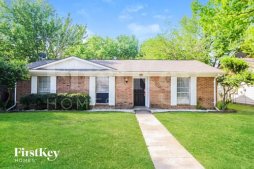 908 Wandering Way Dr Photo 1