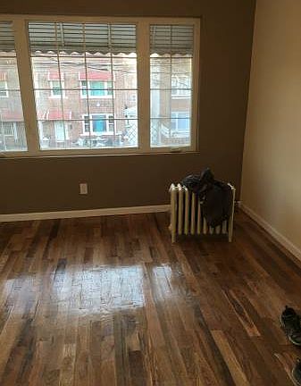 5th image of 959 E 104th St