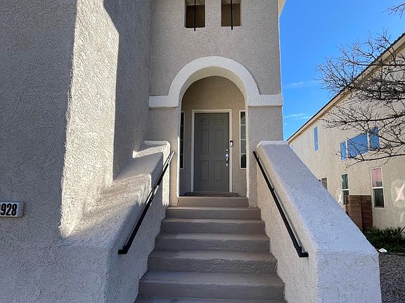 3rd image of 10928 Sandman Dr NW