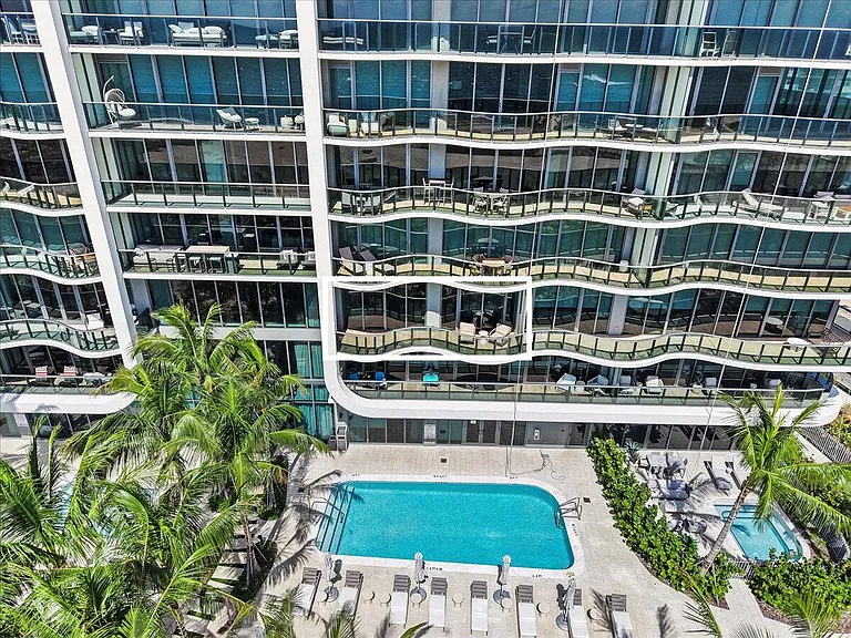 900 N Ocean Blvd #305 — Photo 44