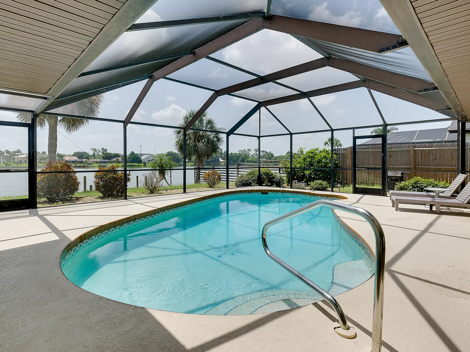 3 bed, 1763 sqft, $3,800 — Photo 1