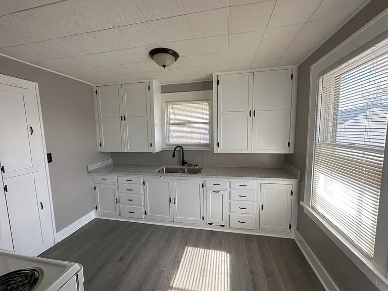 2080 SW Washburn Ave — Photo 29