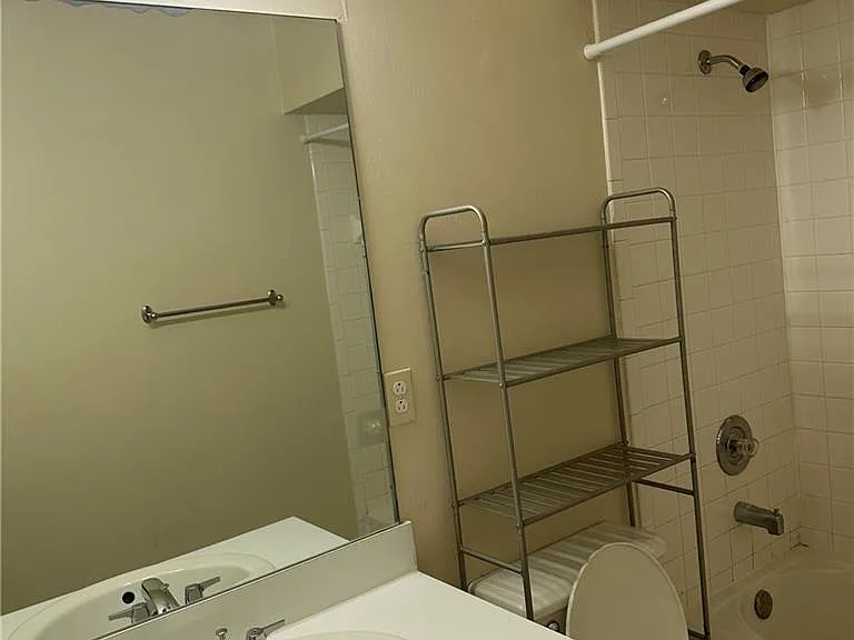 706 Arianne Ct — Photo 12