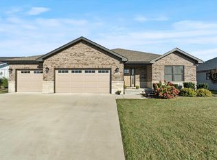 2260 Trappers Ln, Bourbonnais, IL 60914