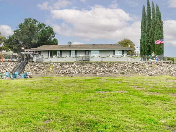 4906 Webster Rd, Oakdale, CA 95361