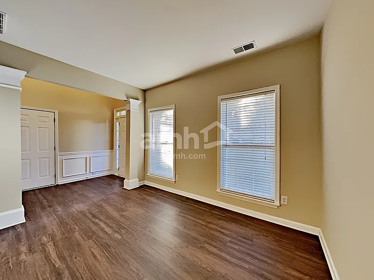 308 Springs Xing — Photo 11