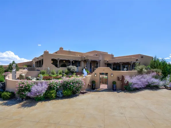 13 Paseo Del Pajaro, Santa Fe, NM 87506