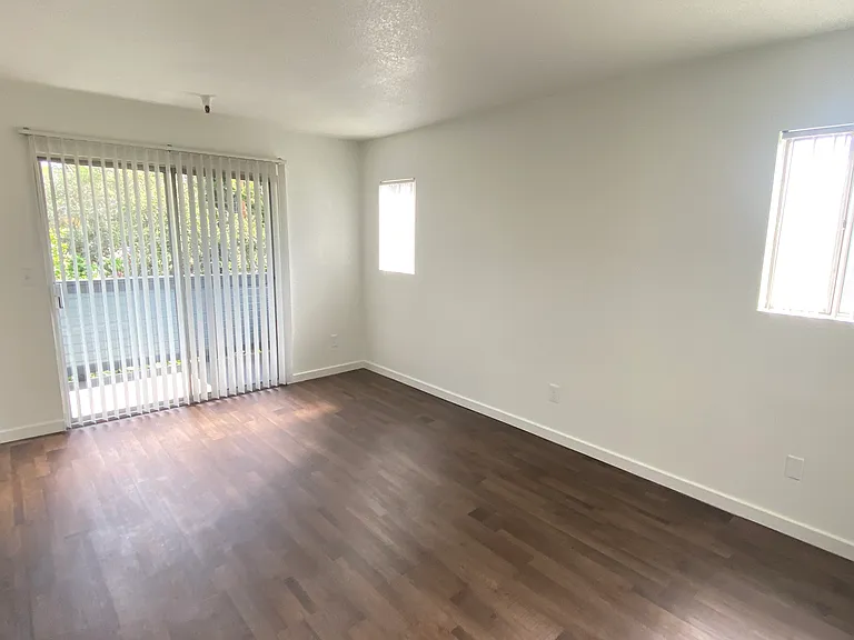 French Street Apt — Photo 20