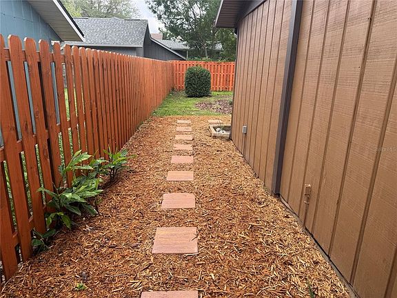 4th image of 6118 NW 43RD AVENUE