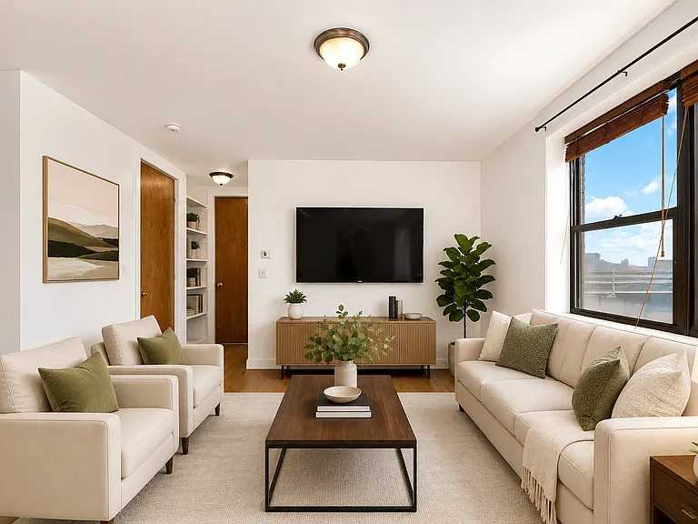 1223 Broadway #2D — Photo 1