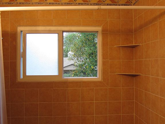 5th image of 1330 S Barrington Ave APT 6
