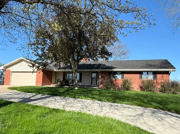 205 S 9th St, Newman Grove, NE 68758