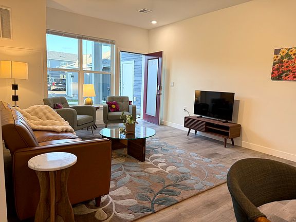 5th image of 115 Boneset Ave #7