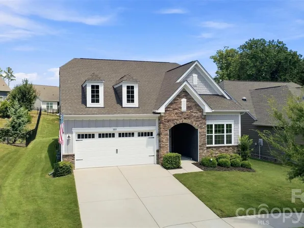 3065 Rosseau Ln, Mount Holly, NC 28120