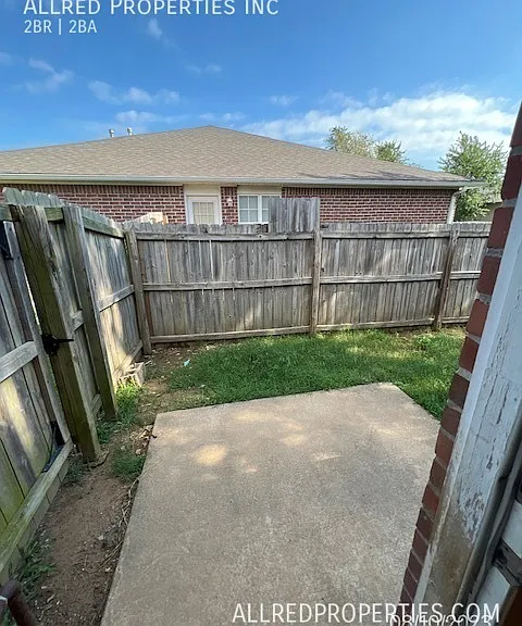 2725 Ponchartrain St #B — Photo 12