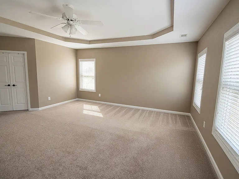 5035 Hastings Ter — Photo 10