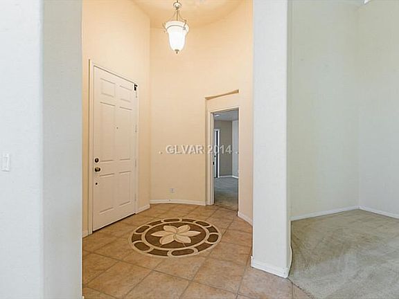 3rd image of 2925 Guillemot Ave