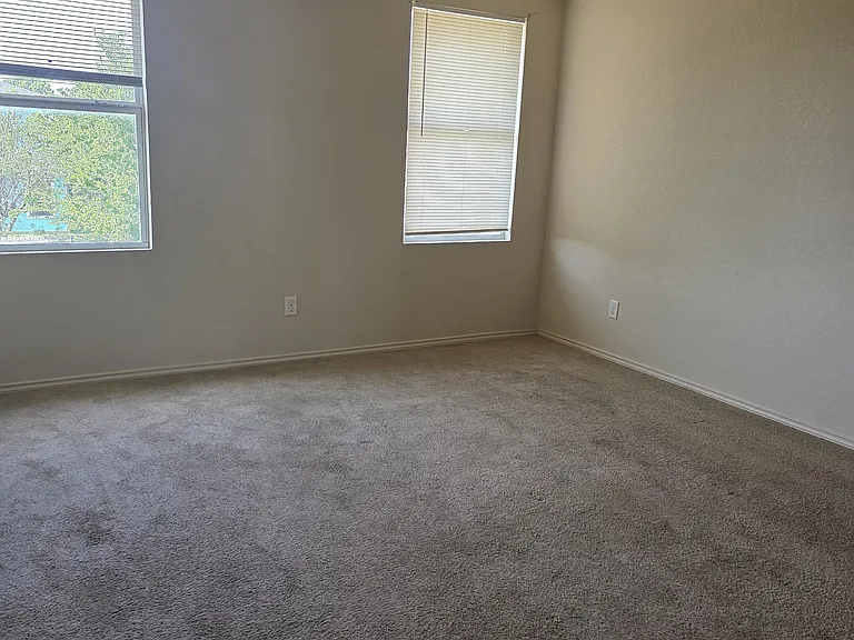3406 Regency Ct — Photo 10