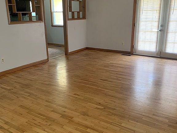 5th image of 1008 W Liberty Ave