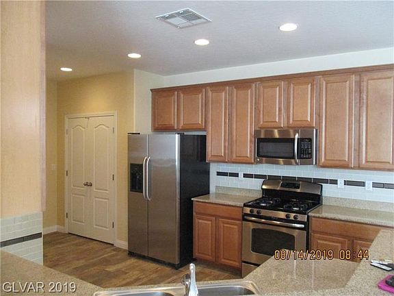 3rd image of 8344 Waylon Ave