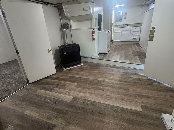 4th image of 1416 11th St #C